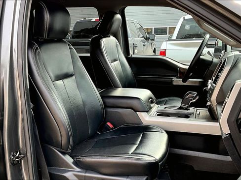 Certified 2019 Ford F150 Lariat image 9