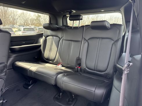 New 2026 Jeep Grand Wagoneer 4WD image 6