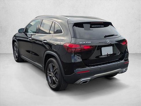 Certified 2025 Mercedes-Benz GLA 250 image 10
