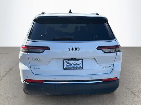 Used 2024 Jeep Grand Cherokee L Limited w/ Luxury Tech Group II image 5