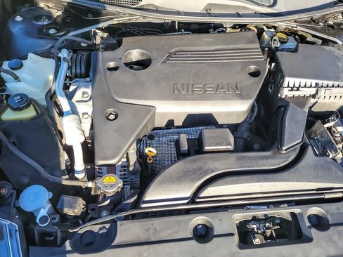 Used 2018 Nissan Altima 2.5 SL w/ 2.5 SL Technology Package image 21