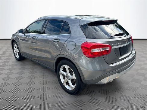 Used 2020 Mercedes-Benz GLA 250 4MATIC image 6