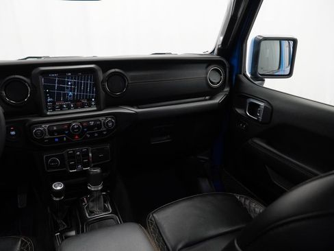 Used 2023 Jeep Wrangler Unlimited Sahara AWD/4WD image 28