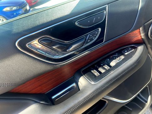 Used 2021 Lincoln Navigator Reserve image 14