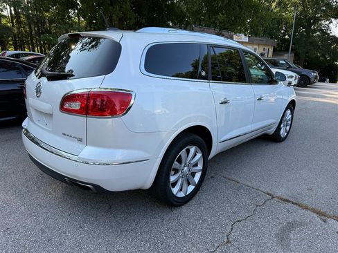 Used 2017 Buick Enclave Premium w/ Experience Buick Package AWD/4WD image 4