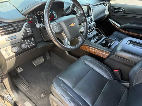 Used 2020 Chevrolet Tahoe Premier AWD/4WD image 16