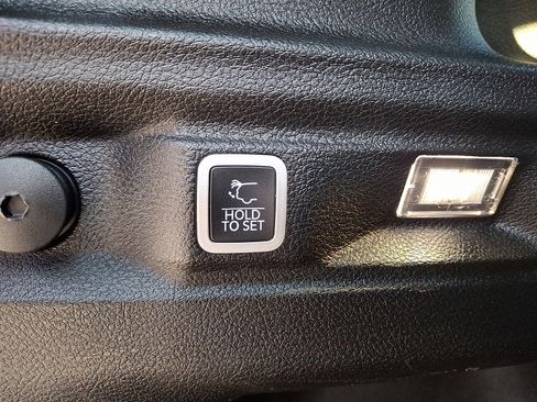 Certified 2023 Jeep Grand Cherokee L Laredo image 30