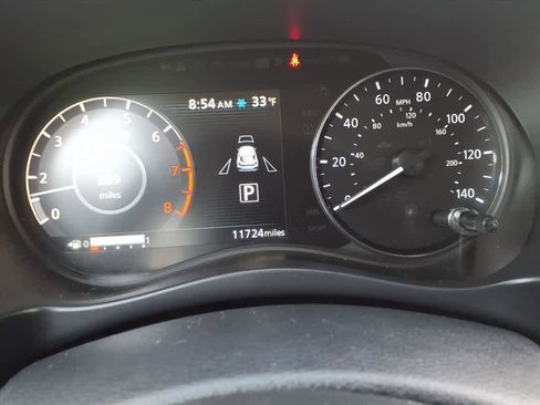 Used 2024 Nissan Kicks SR w/ SR Premium Package image 25