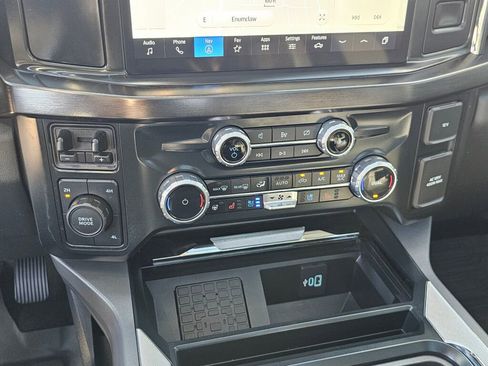 Certified 2023 Ford F450 Lariat w/ Camper Package image 27