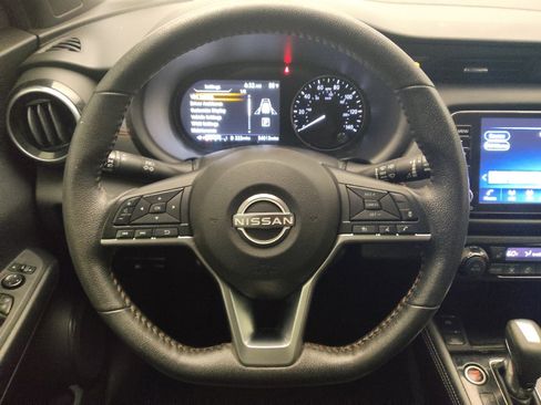 Used 2023 Nissan Kicks SR w/ SR Premium Package FWD image 22
