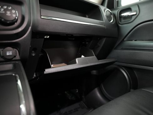 Used 2016 Jeep Patriot High Altitude image 45