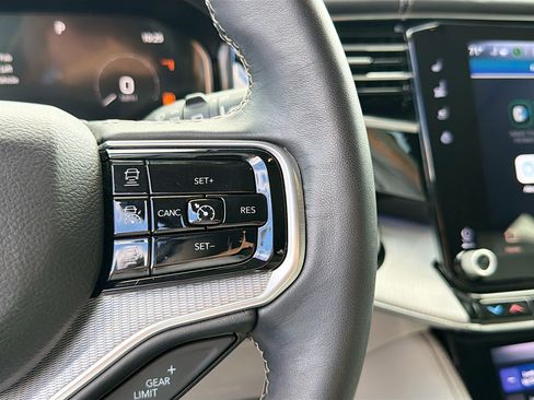 Used 2022 Jeep Grand Wagoneer Series I w/ Flexible Seating Group image 40