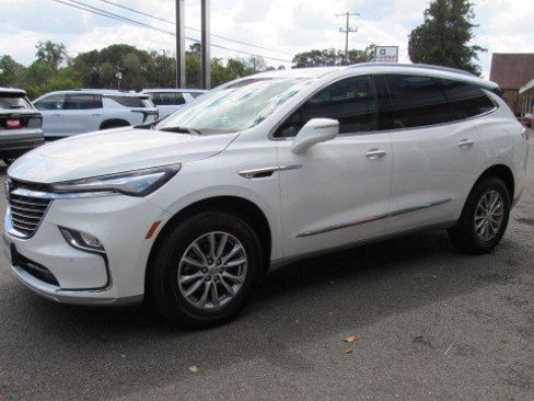 Certified 2024 Buick Enclave Premium FWD image 3
