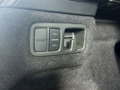 Used 2024 Lamborghini Urus S AWD/4WD image 63