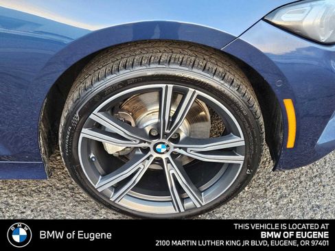 Used 2023 BMW 330i xDrive Sedan w/ Parking Assistance Package AWD/4WD image 9