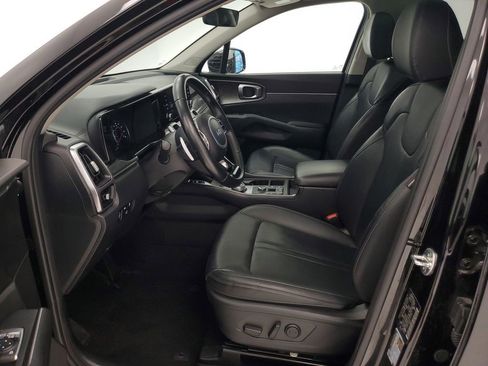 Certified 2023 Kia Sorento EX w/ Panoramic Sunroof Package image 12
