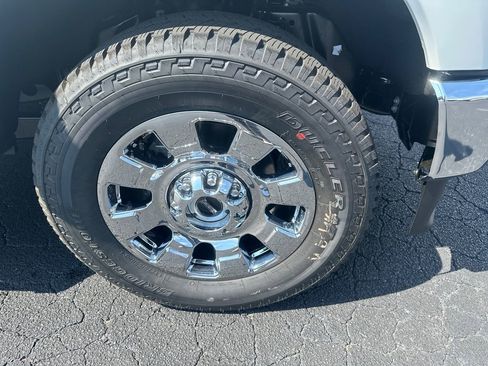 New 2026 Ford F250 Lariat w/ Chrome Package image 11