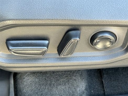 Used 2023 Toyota Tundra Limited image 26