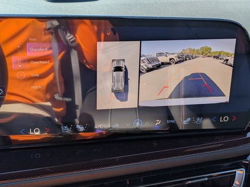 New 2026 Chevrolet Traverse RS image 26