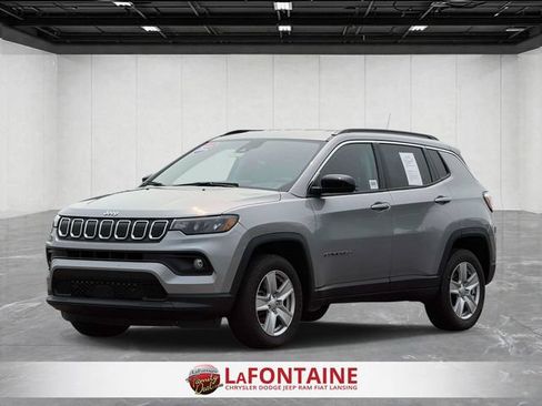 Certified 2022 Jeep Compass Latitude w/ Convenience Group AWD/4WD image 1