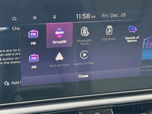 New 2025 Kia Niro SX Touring image 19