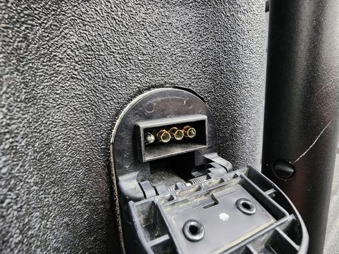 Used 2023 GMC Sierra 3500 Denali w/ Denali Ultimate Package image 35