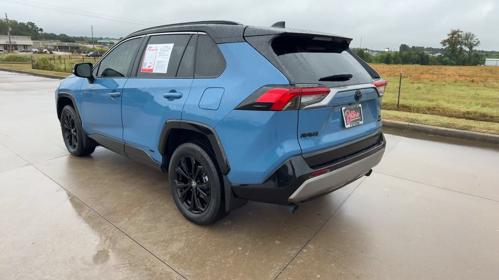 Used 2024 Toyota RAV4 XSE AWD/4WD image 7