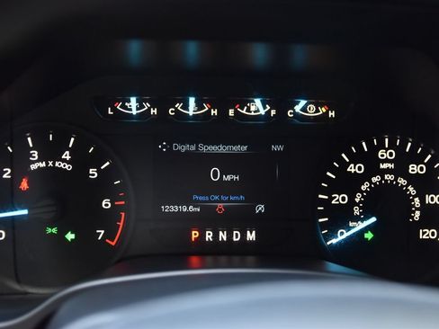 Used 2019 Ford F150 XL w/ Equipment Group 101A Mid RWD image 25