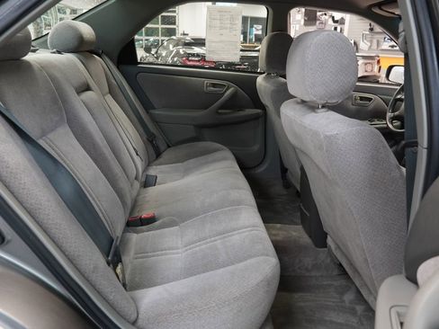 Used 2000 Toyota Camry LE FWD image 26