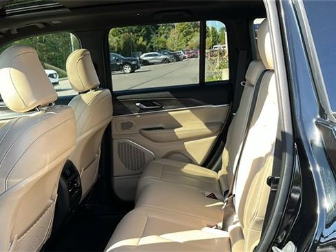 Used 2023 Jeep Grand Cherokee 4WD 4xe image 26