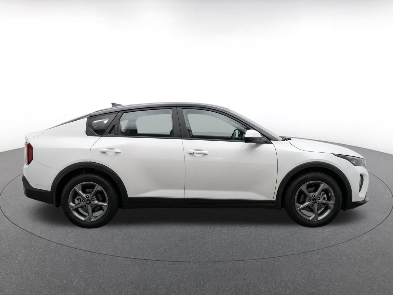 Used 2025 Kia K4 FWD image 9