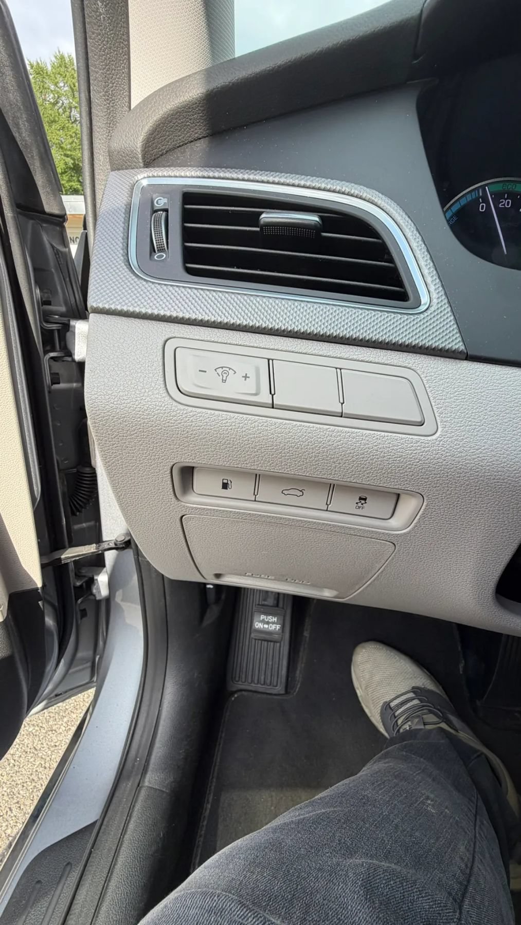 Used 2016 Hyundai Sonata SE FWD image 21