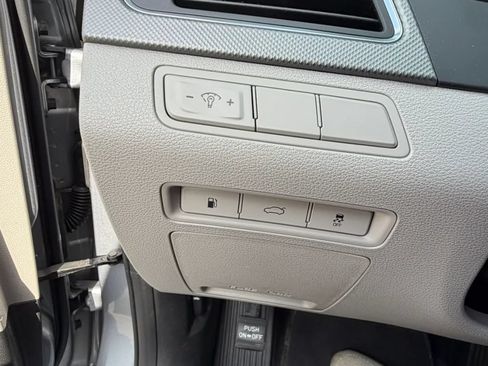 Used 2016 Hyundai Sonata SE FWD image 21