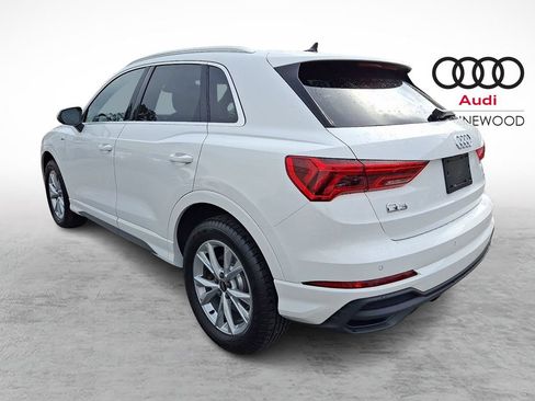 Certified 2023 Audi Q3 2.0T Premium w/ Convenience Package AWD/4WD image 4