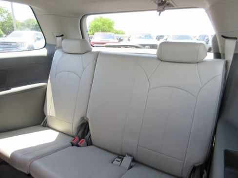 Used 2014 GMC Acadia SLT AWD/4WD image 22