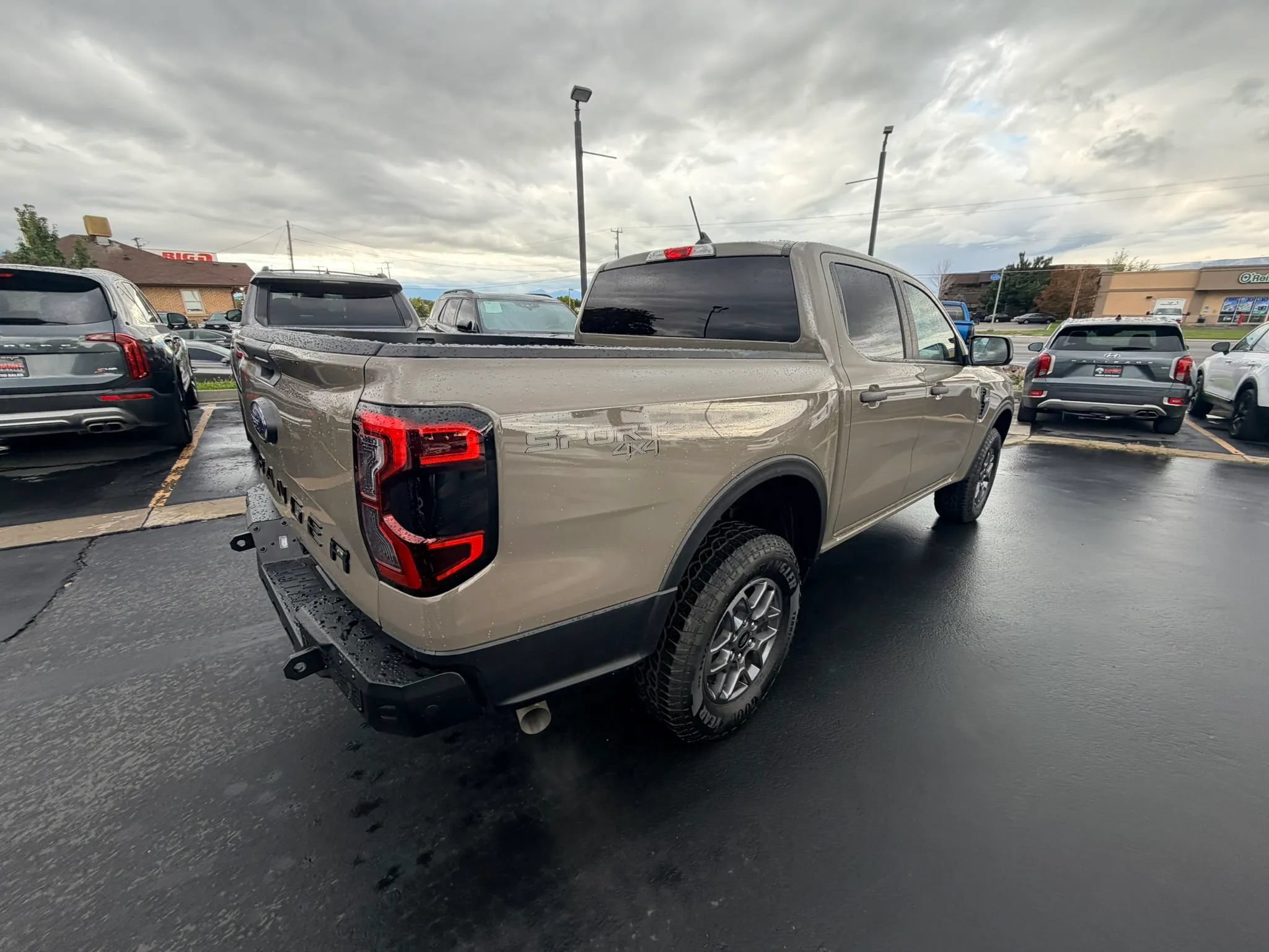 Used 2025 Ford Ranger XLT w/ Trailer Tow Package AWD/4WD image 3