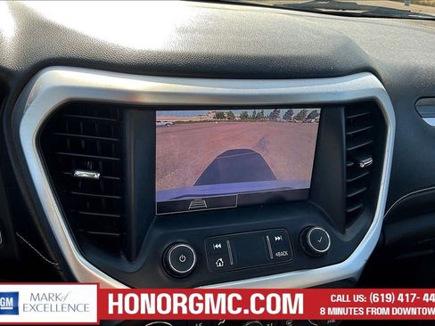 Used 2020 GMC Acadia SLT AWD/4WD image 14