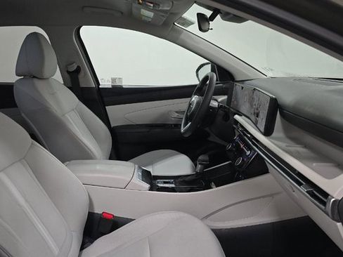 Certified 2025 Hyundai Tucson SEL image 8