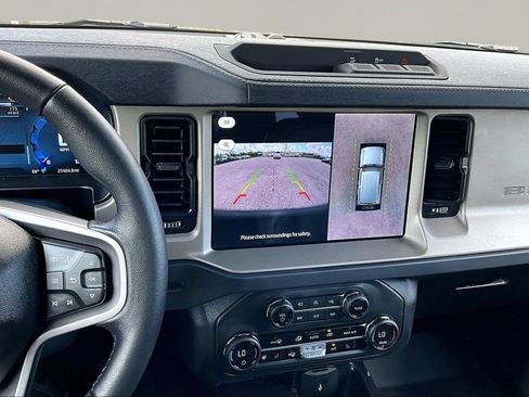 Certified 2025 Ford Bronco Outer Banks AWD/4WD image 21