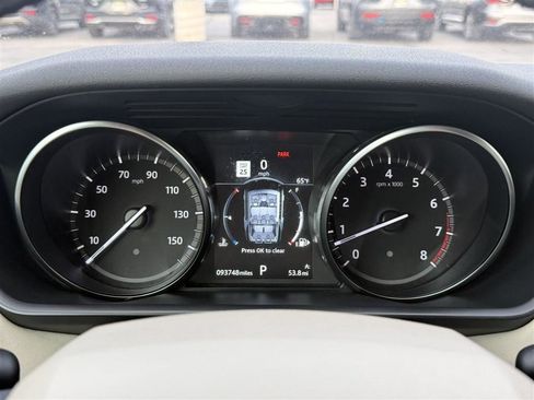 Used 2018 Land Rover Discovery SE AWD/4WD image 51