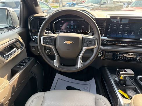 Used 2024 Chevrolet Silverado 1500 LTZ image 17