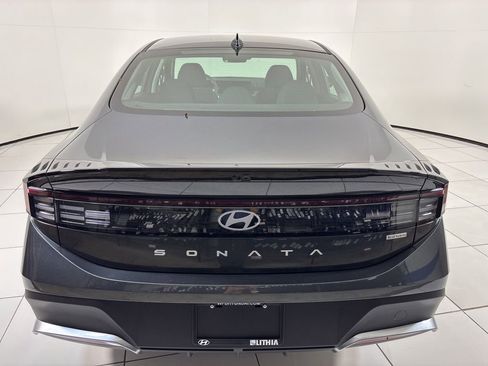 New 2026 Hyundai Sonata Blue FWD image 4