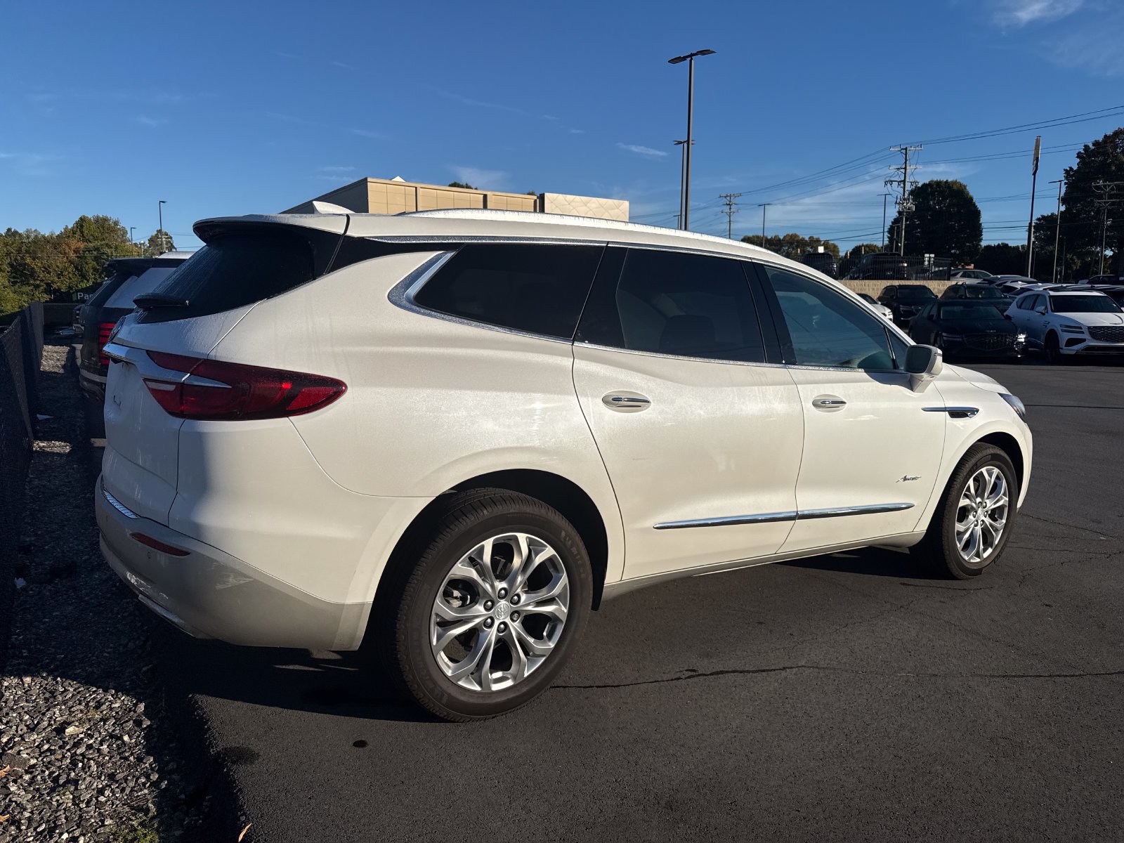 Used 2019 Buick Enclave Avenir AWD/4WD image 8