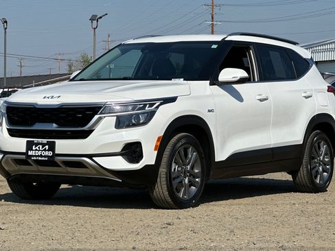 Used 2022 Kia Seltos S AWD/4WD image 9