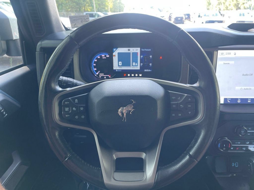 Used 2022 Ford Bronco Outer Banks w/ Sasquatch Package AWD/4WD image 18