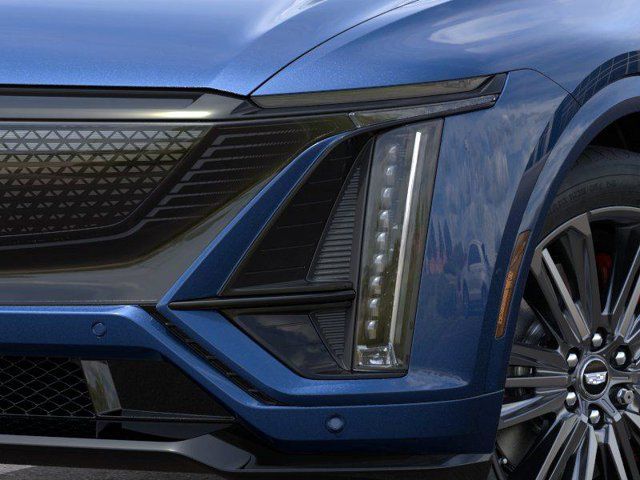 New 2026 Cadillac Lyriq V w/ LPO, Floor Liner Package AWD/4WD image 10