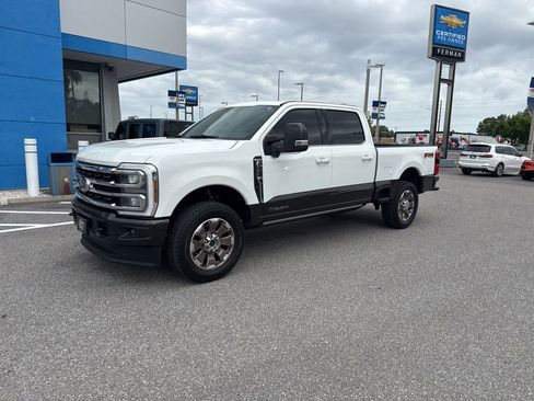 Used 2025 Ford F250 King Ranch w/ FX4 Off-Road Package AWD/4WD image 2