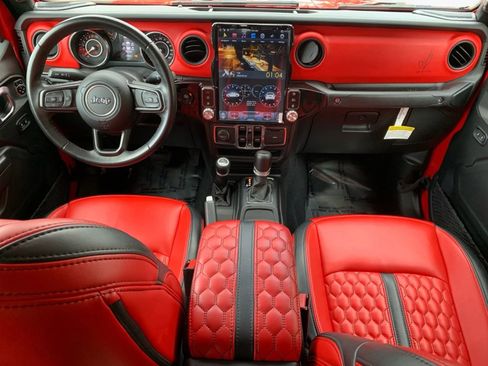 Used 2022 Jeep Gladiator Sport AWD/4WD image 5