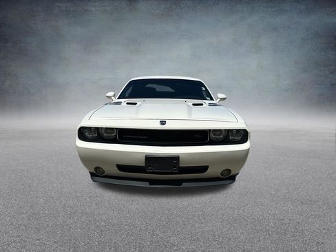 Used 2009 Dodge Challenger R/T RWD image 9
