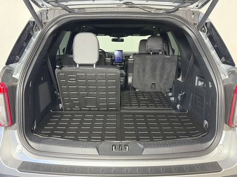 Certified 2023 Ford Explorer ST w/ Equipment Group 401A image 27